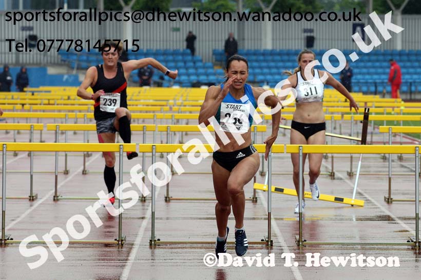 Senior womens 100 metres hurdles, Northern Championships, Sport City, Manchester. Photo: David T. Hewitson/Sports for All Pics